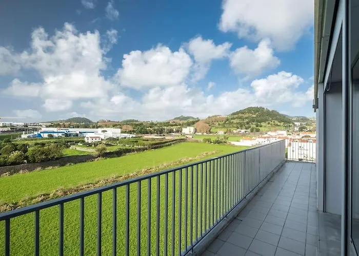 Quiet & Comfy Azorean Sapphire