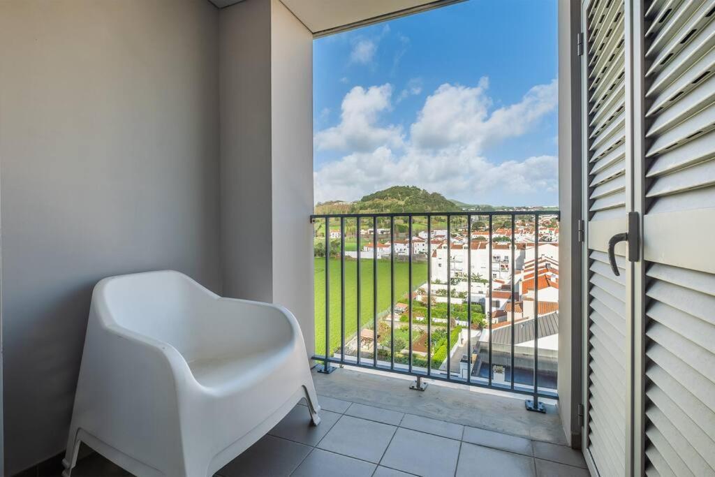 Quiet & Comfy Azorean Sapphire *